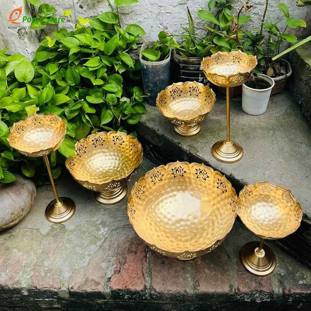 Urli Set (3pcs) and Lotus Stands (3sets) Urli Set (3pcs) and Lotus Stands (3sets)
