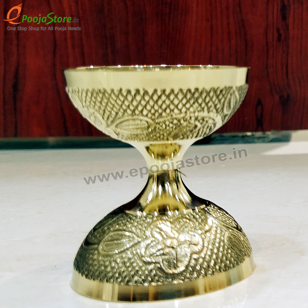 Pure Brass Diya, Oil Lamp Kuber Diya, Deepam, Deepak Small Size (Pack of 1)