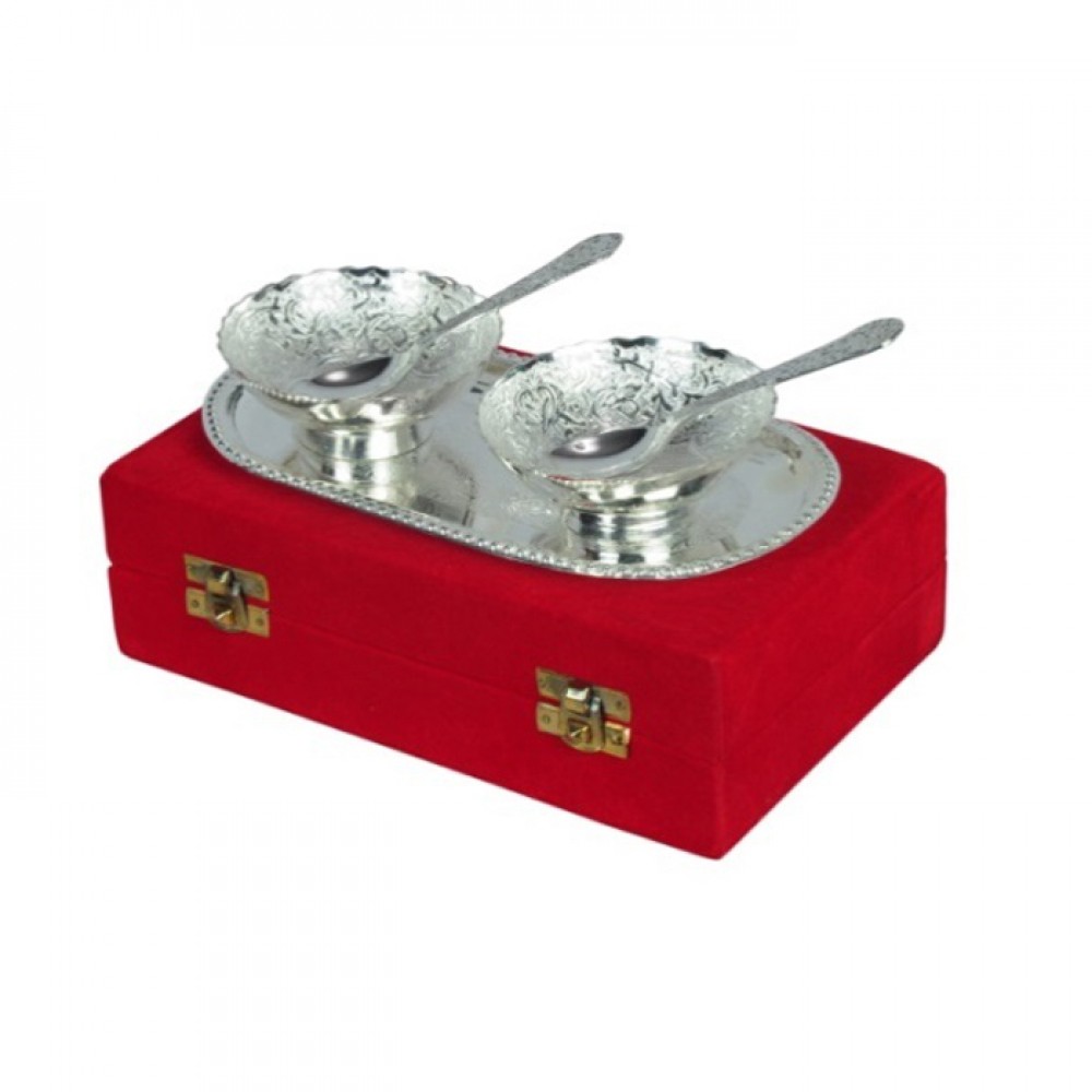 Silver Plated Brass Bowl Set 5 Pcs. (Bowl 3.5" Diameter & Tray 8"x 4.5") Silver Plated Brass Bowl Set 5 Pcs. (Bowl 3.5" Diameter & Tray 8"x 4.5")