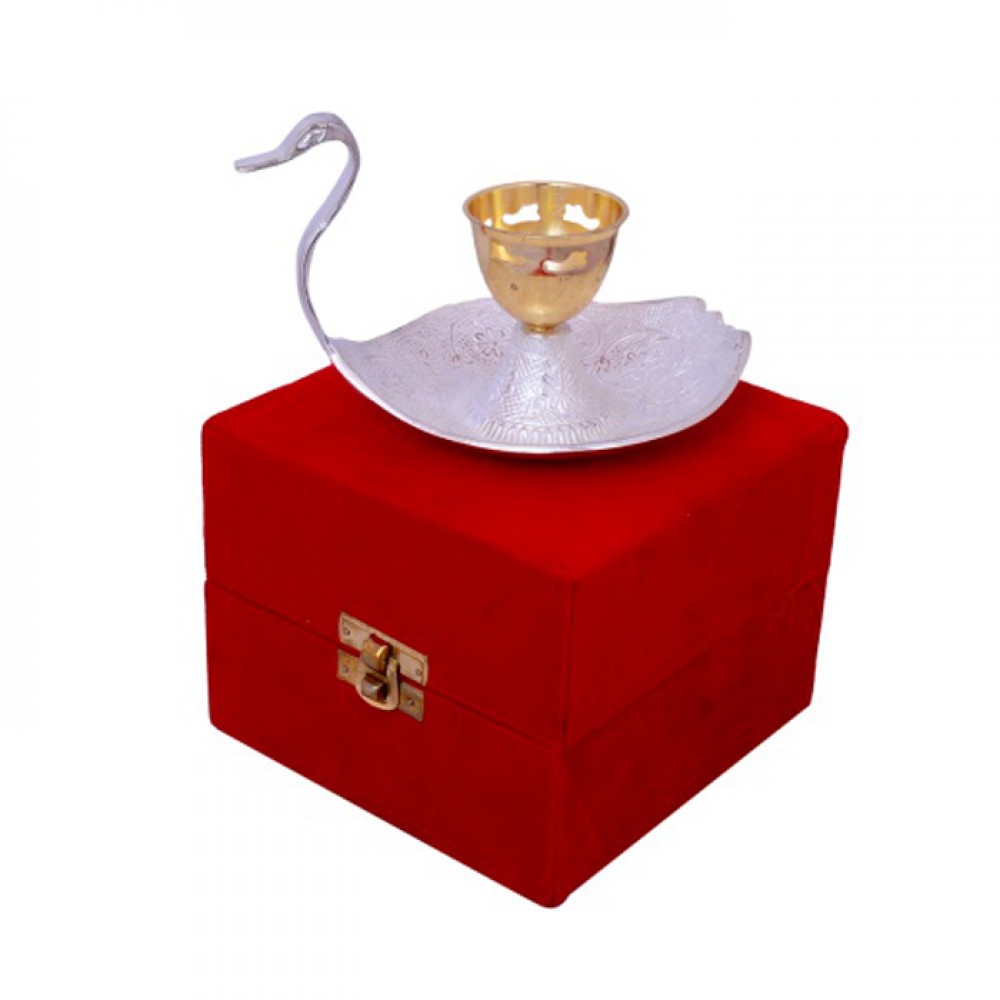 Silver & Gold Plated Brass Swan Shaped Candle Stand 2.5" x 4.5'' Silver & Gold Plated Brass Swan Shaped Candle Stand 2.5" x 4.5''