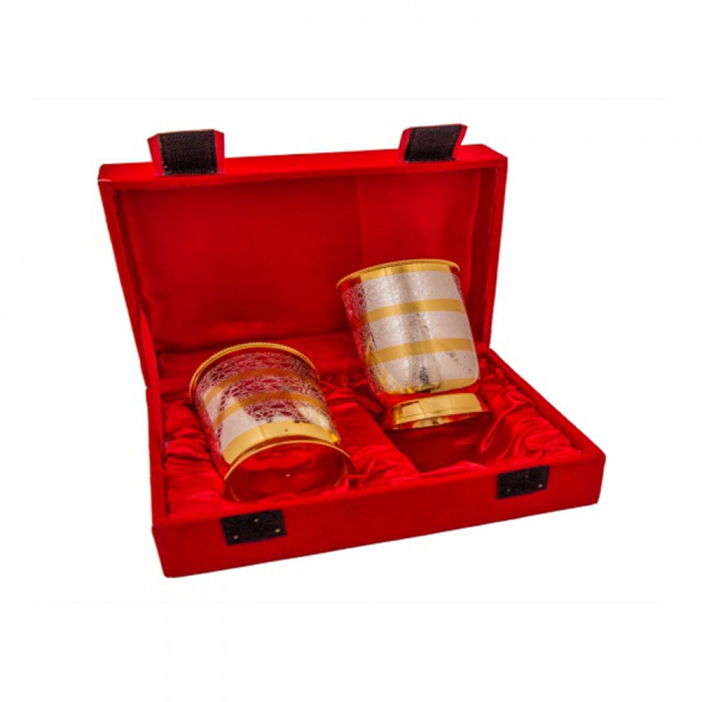 Silver & Gold Plated Regular Water Glass set 2 Pcs. 2.75'' x 4'' Silver & Gold Plated Regular Water Glass set 2 Pcs. 2.75'' x 4''