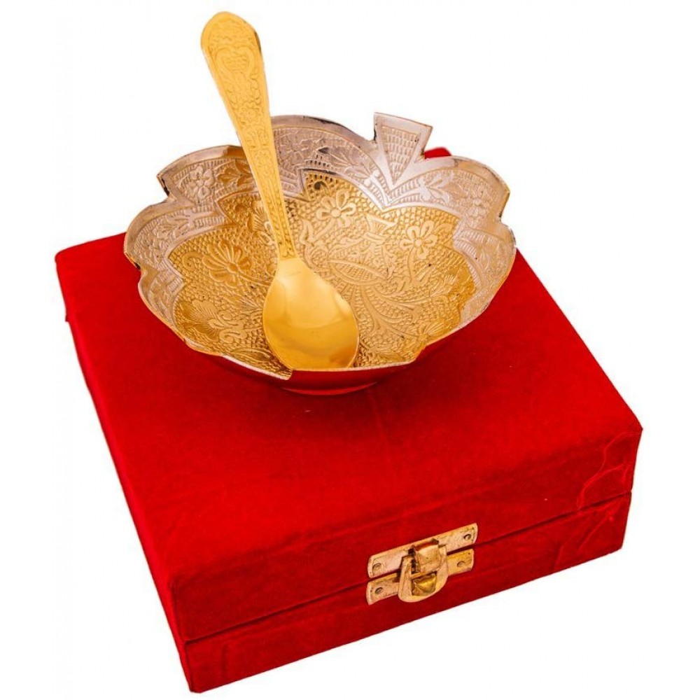 Handi craft Decorative Brass Bowl Leave Shaped with Spoon (4 Inch Diameter) Handi craft Decorative Brass Bowl Leave Shaped with Spoon (4 Inch Diameter)