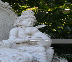 IMPORTANCE OF RABBITS IN HINDUISM IMPORTANCE OF RABBITS IN HINDUISM